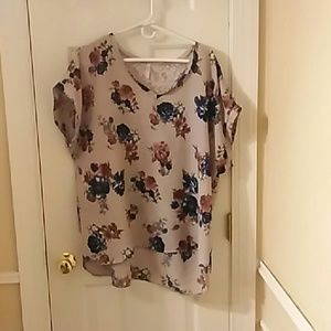 Floral top